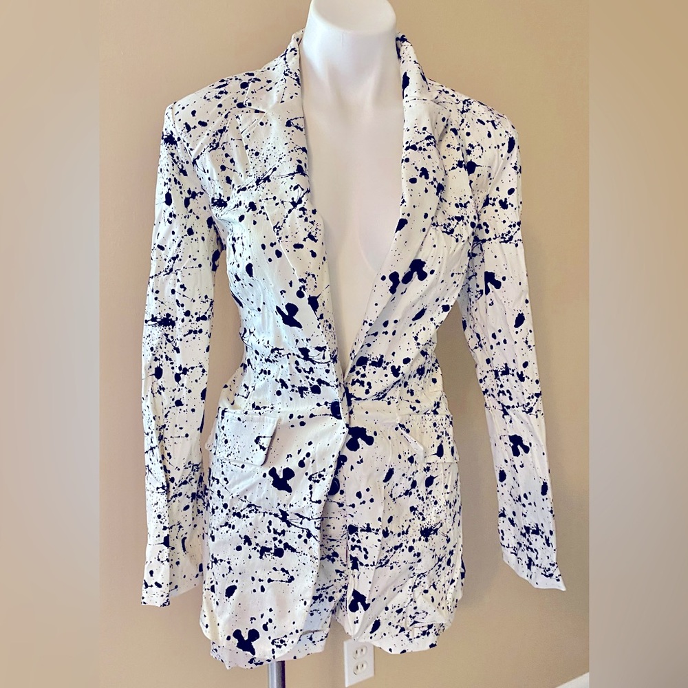 Black and white paint splash jackets XL with one button two close pockets